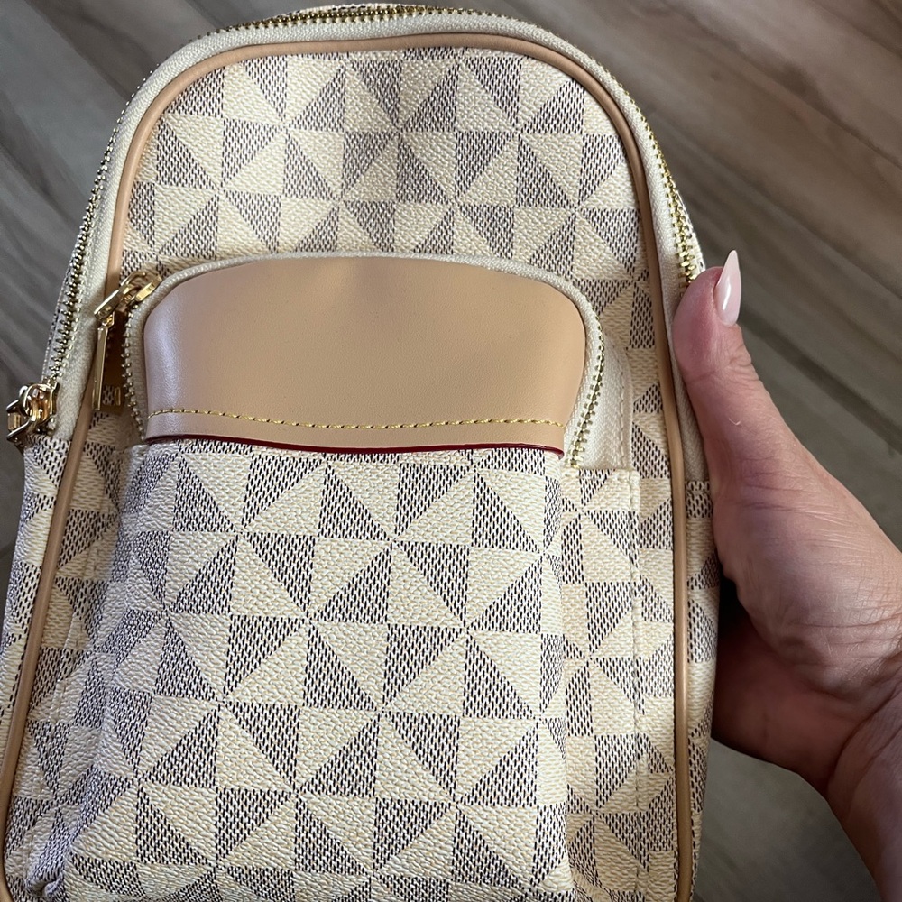 ✨Shoulder Bag✨ - Picture 2 of 3